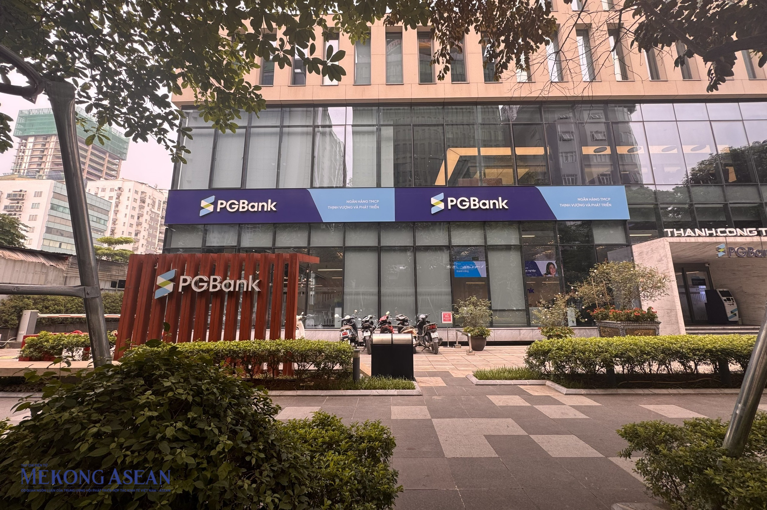 Đặt mục tiêu lãi 1.438 tỷ đồng, PGBank mới đạt 30% kế hoạch sau nửa năm