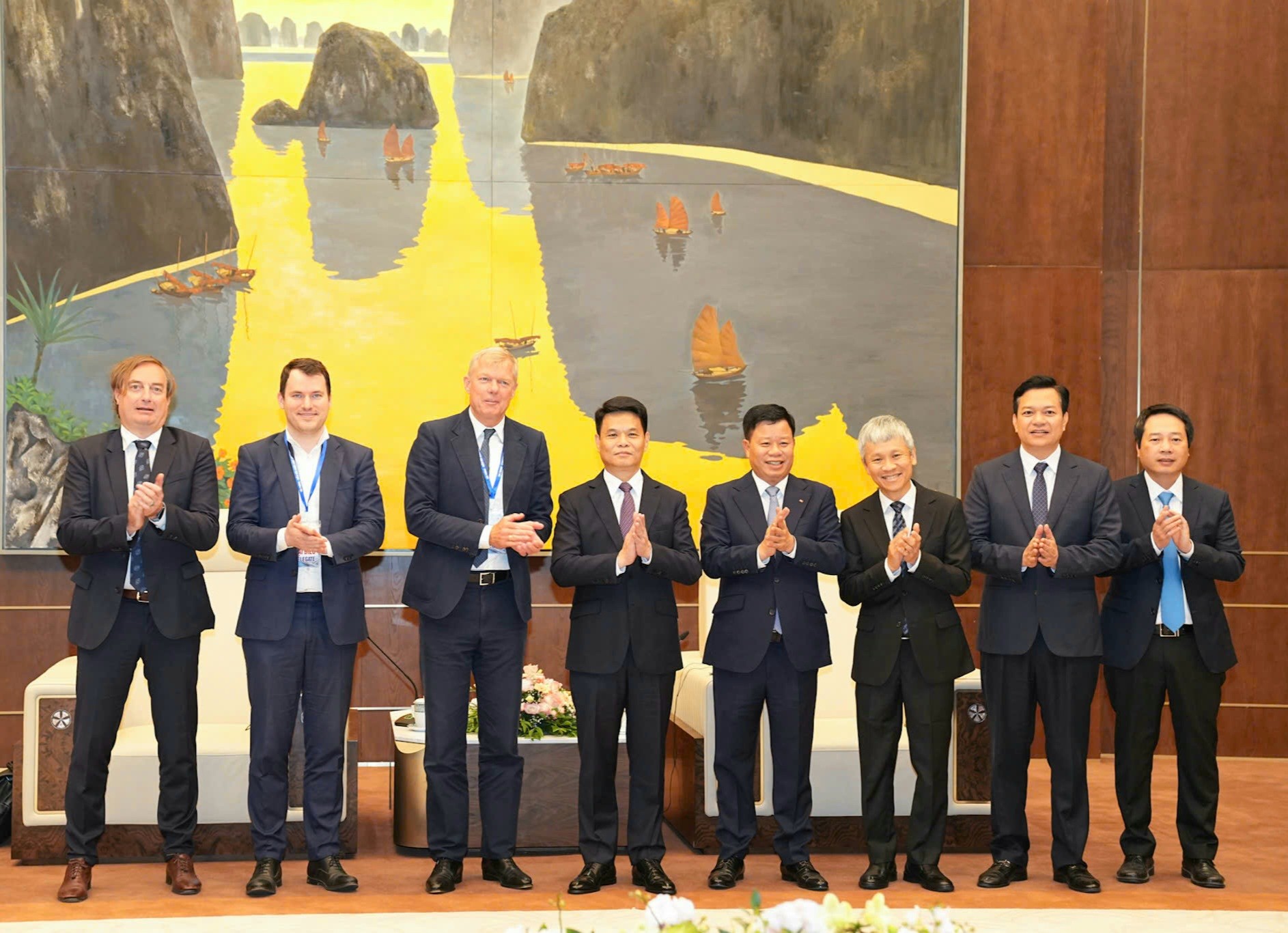 Chủ tịch UBND thành phố Hải Phòng tiếp xã giao lãnh đạoTập đoàn CTP.