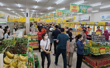 Dồn lực mở mới Bách hoá Xanh, doanh thu 6 tháng của MWG tăng trưởng 12%