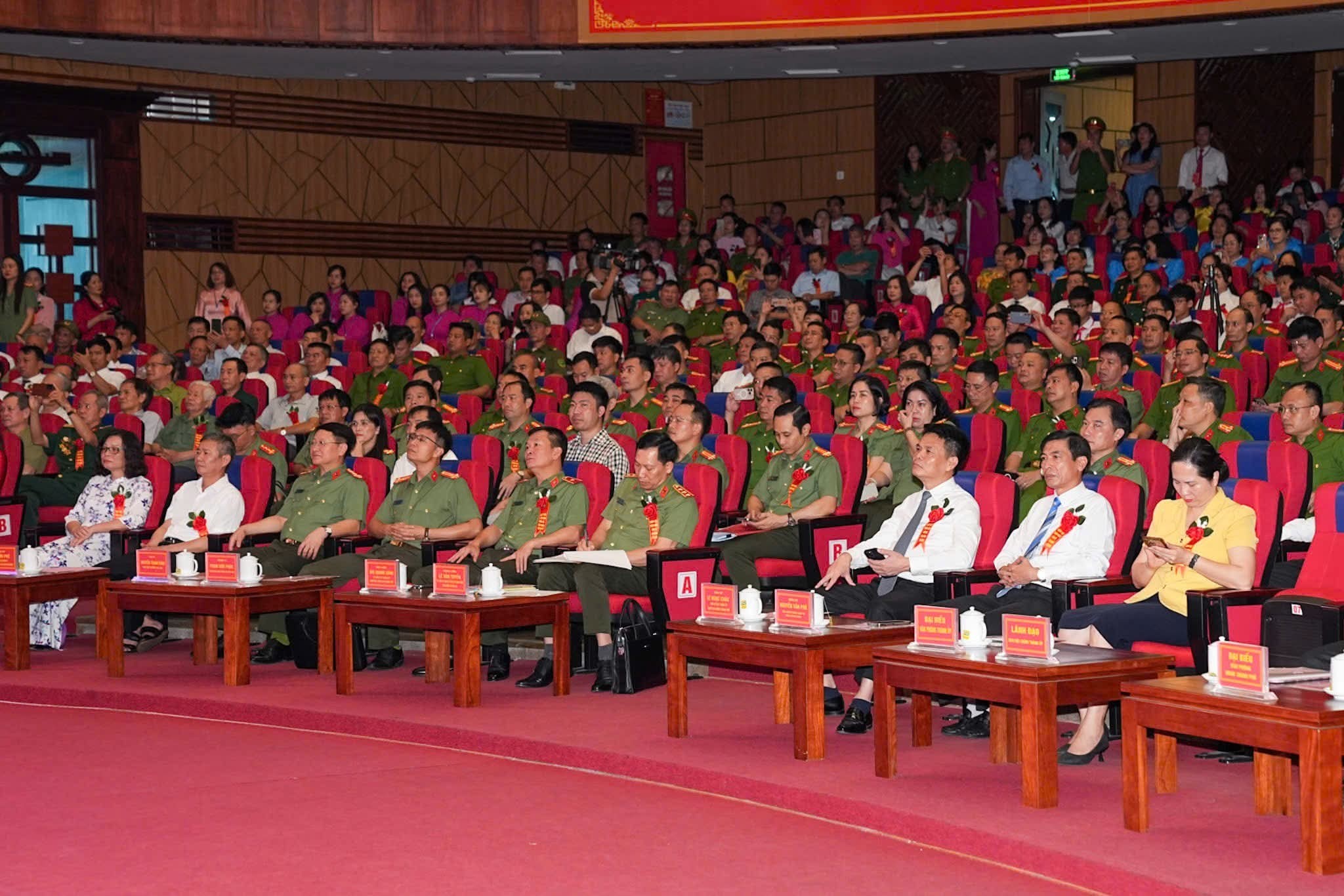 Các đại biểu dự ngày hội.