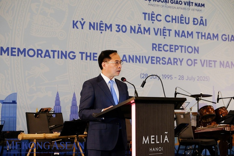 Bộ trưởng Bộ Ngoại giao Bùi Thanh Sơn phát biểu tại buổi lễ. Ảnh: Tùng Dương/Mekong ASEAN