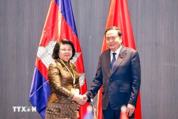 Chủ tịch Quốc hội mong muốn Campuchia và Thái Lan gác lại bất đồng