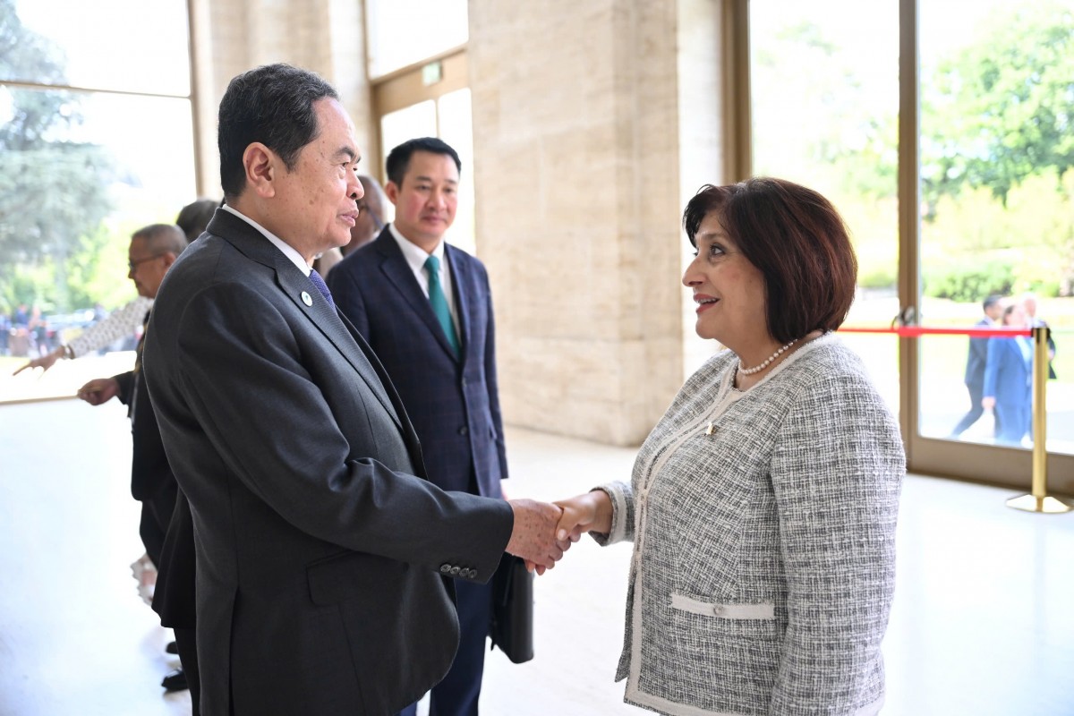 Chủ tịch Quốc hội gặp song phương bên lề hội nghị tại Thụy Sĩ