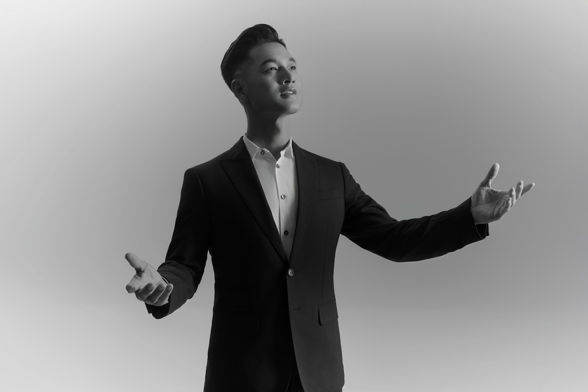 Ca sĩ Đức Tuấn làm mới siêu phẩm nhạc Việt trong đại nhạc hội T&T City Millennia