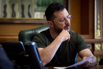 Tổng thống Ukraine có cuộc điện đàm ‘hiệu quả’ với ông Trump