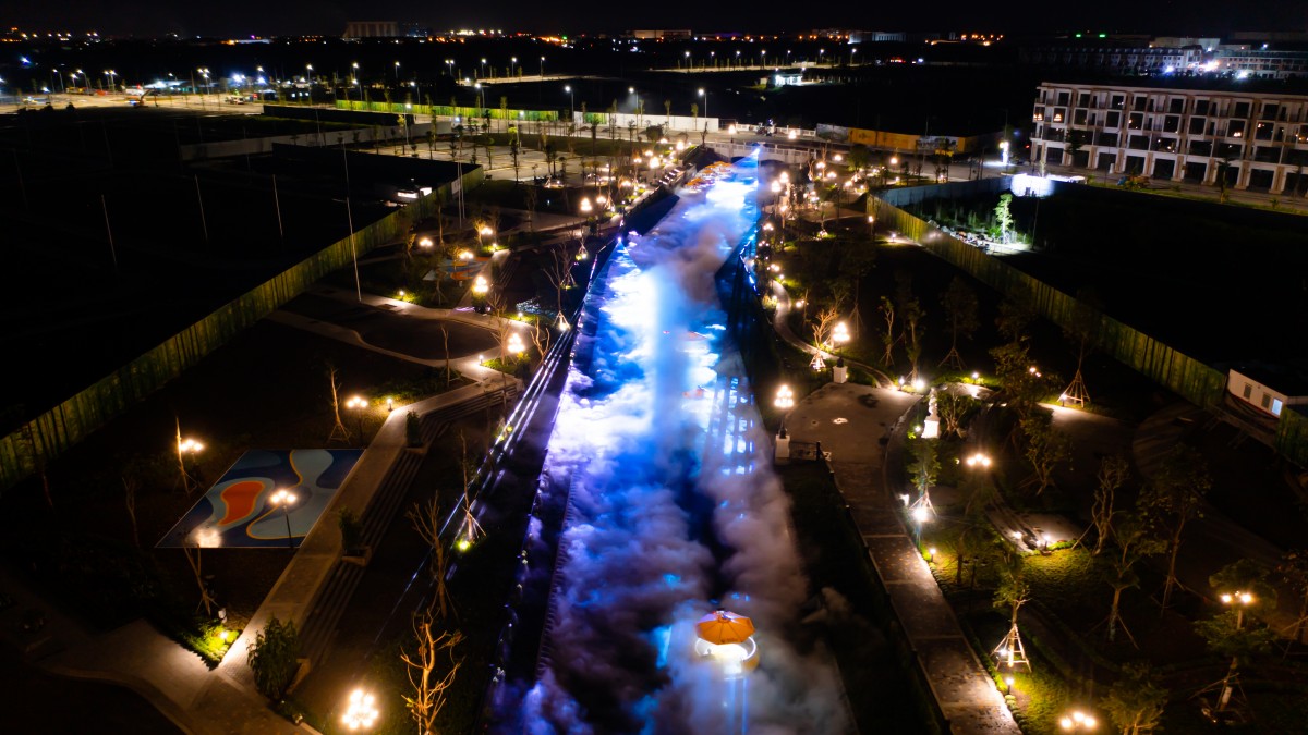 Vẻ đẹp siêu thực trên dòng sông ánh sáng tại 'Thành phố Thiên niên kỷ'