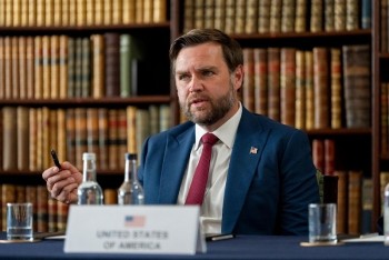 Mỹ tuyên bố ngừng cấp viện trợ cho Ukraine