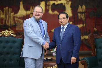 Thủ tướng đề nghị Qualcomm mở rộng đầu tư công nghệ lõi tại Việt Nam