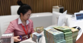 Techcombank báo lãi 32.500 tỷ đồng năm 2025, tín dụng bán lẻ tăng tốc