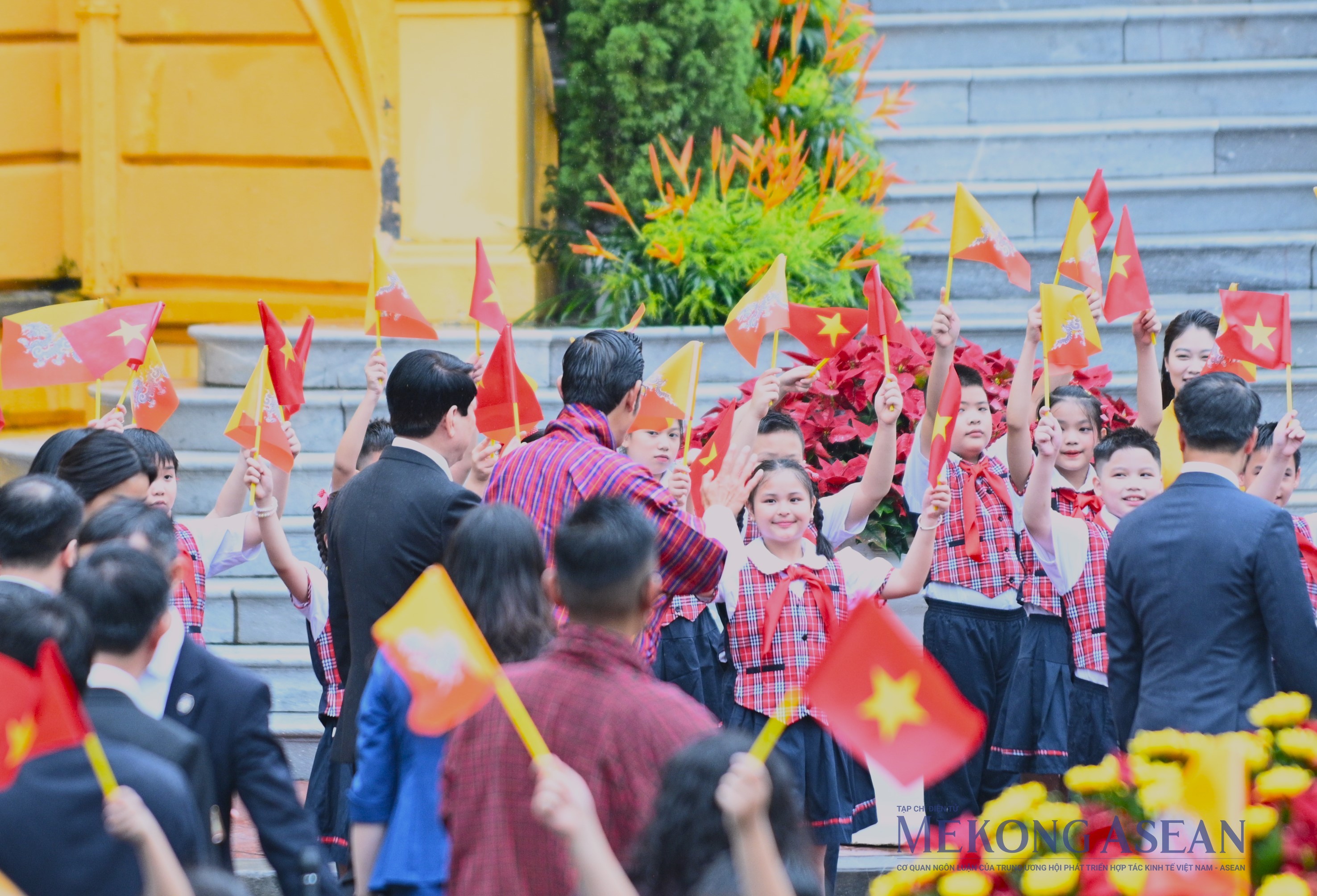 Chủ tịch nước Lương Cường chủ trì lễ đón và hội đàm với Quốc vương Bhutan