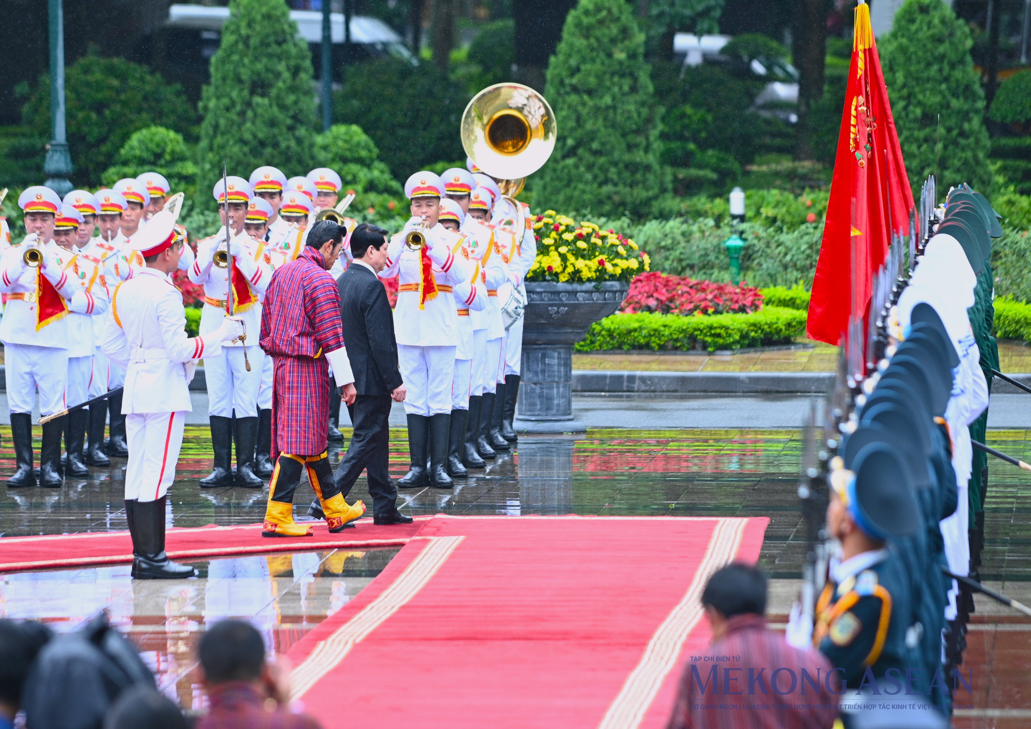 Chủ tịch nước Lương Cường chủ trì lễ đón và hội đàm với Quốc vương Bhutan