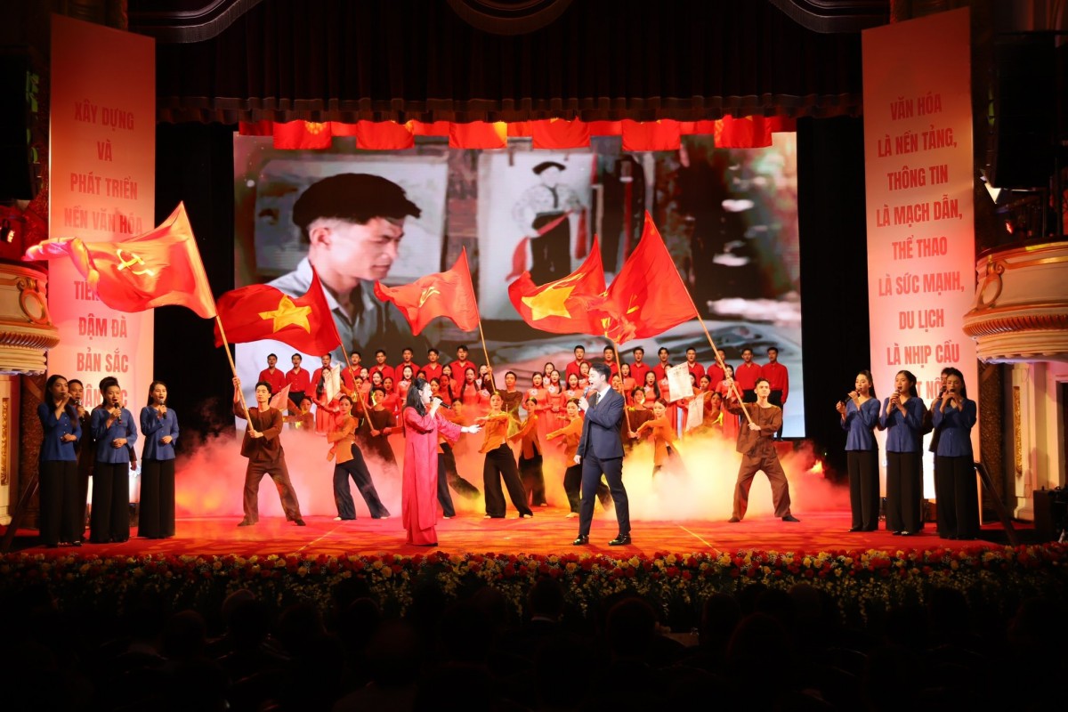 Chương trình nghệ thuật tại Lễ kỷ niệm. Ảnh: 