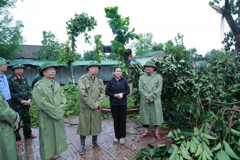 Ưu tiên khắc phục thiệt hại về trường học, nơi ở cho người dân