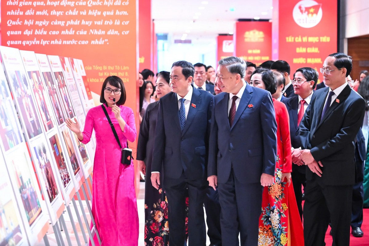 Tổng Bí thư chủ trì cuộc gặp mặt các thế hệ đại biểu Quốc hội