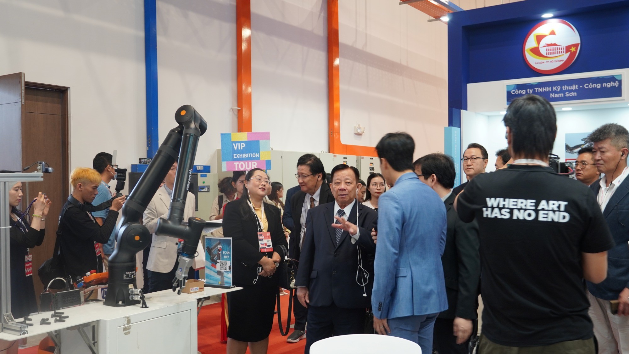 Việt Nam đón dòng chảy công nghệ mới tại Automation World 2025