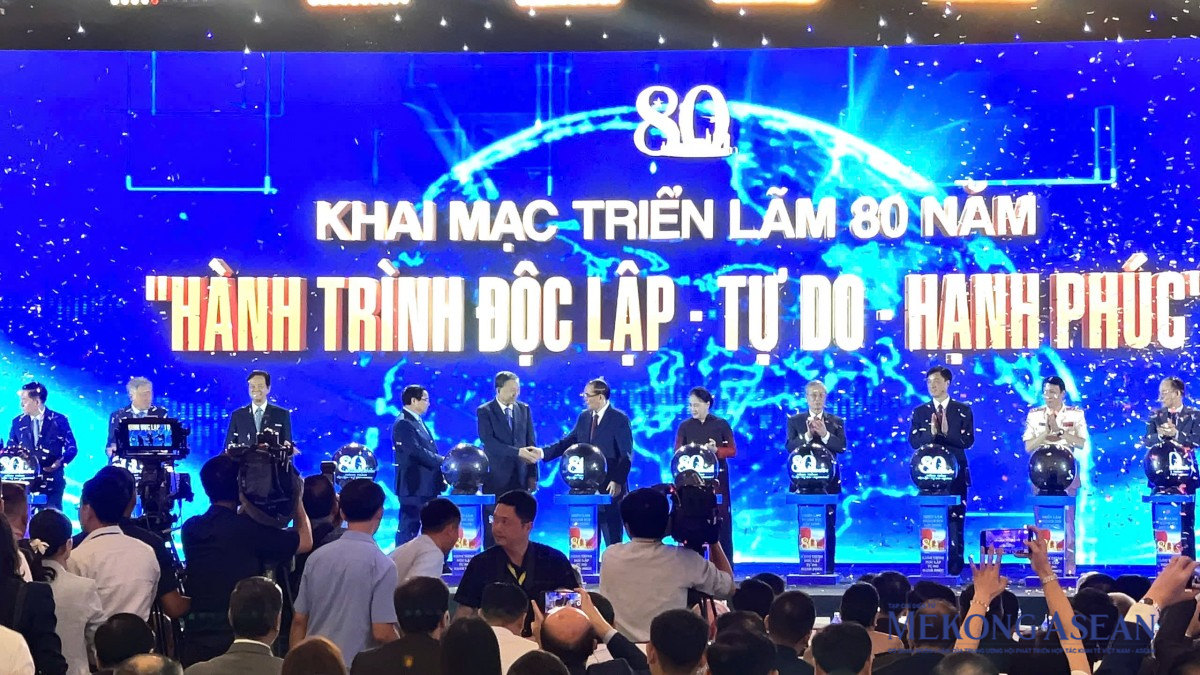 Khai mạc Triển lãm thành tựu đất nước 80 năm