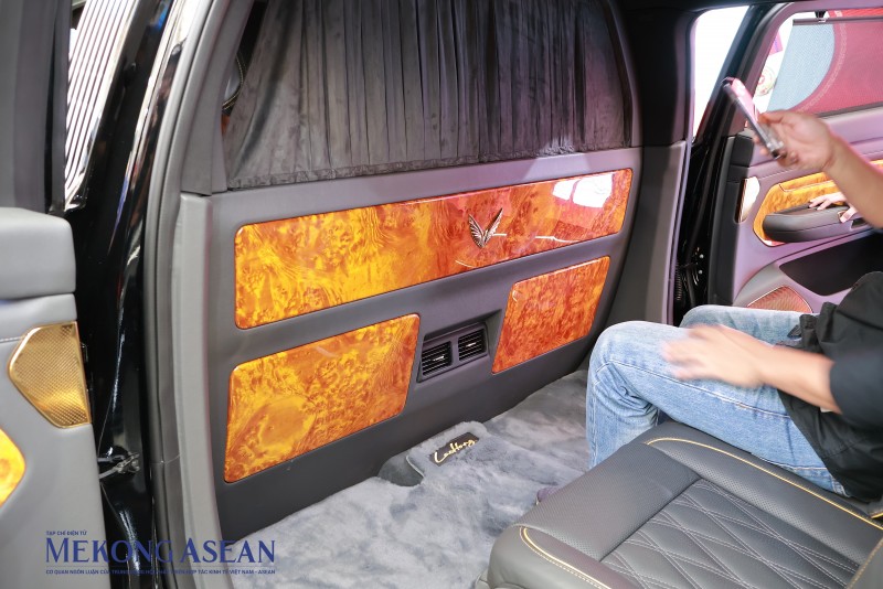 VinFast bàn giao lô xe đặc biệt 'Lạc Hồng' cho Bộ Ngoại giao phục vụ A80