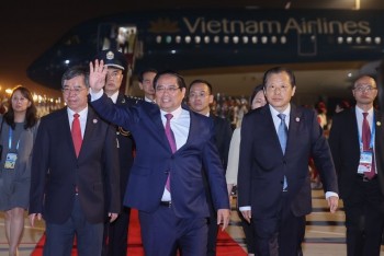 Thủ tướng bắt đầu tham dự Hội nghị thượng đỉnh SCO 2025 tại Trung Quốc