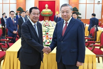 Tổng Bí thư Tô Lâm tiếp Chủ tịch Đảng Nhân dân Campuchia Hun Sen