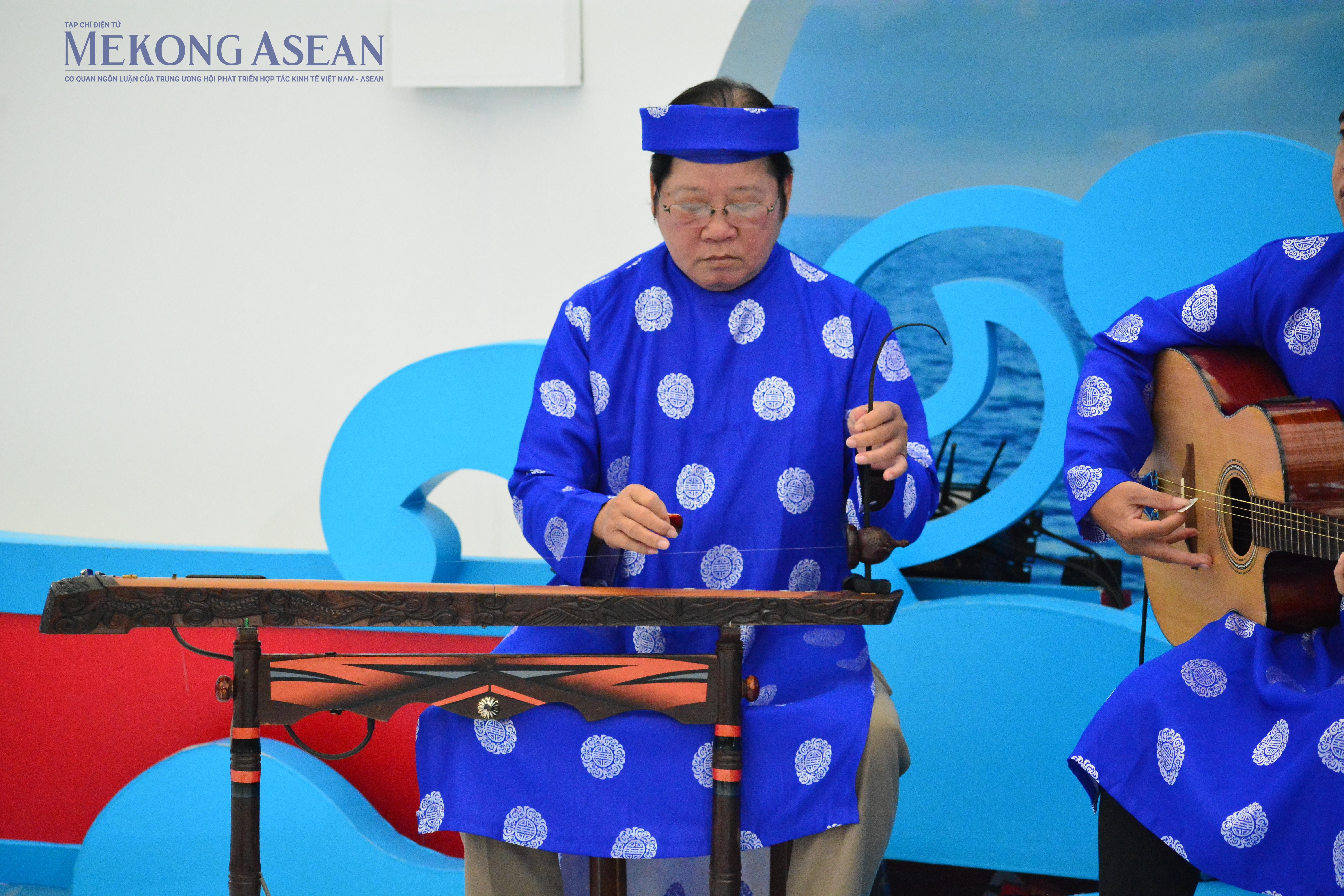 Ngân vang dáng hình sông nước miền Tây tại Triển lãm 80 năm đất nước