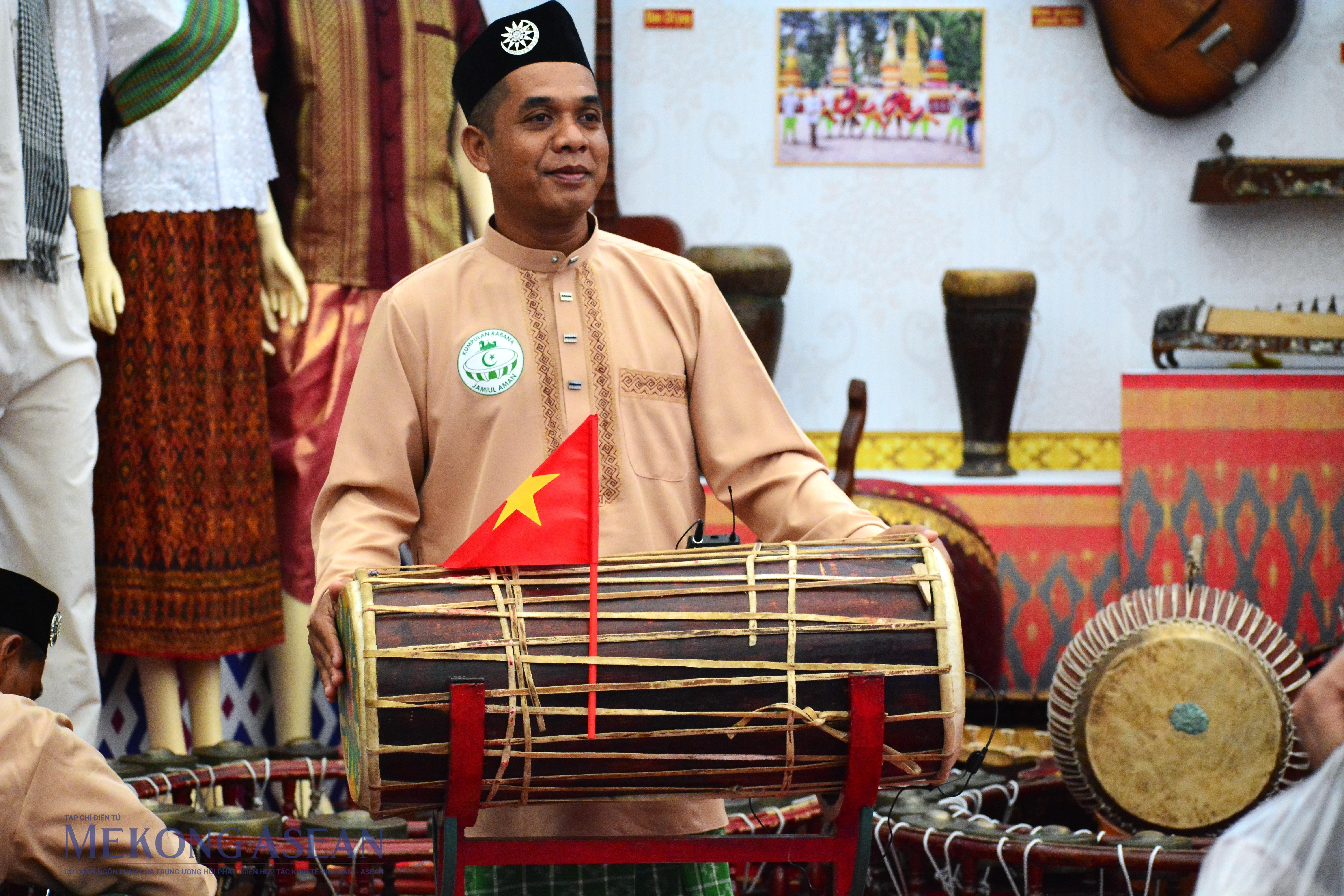 Ngân vang dáng hình sông nước miền Tây tại Triển lãm 80 năm đất nước