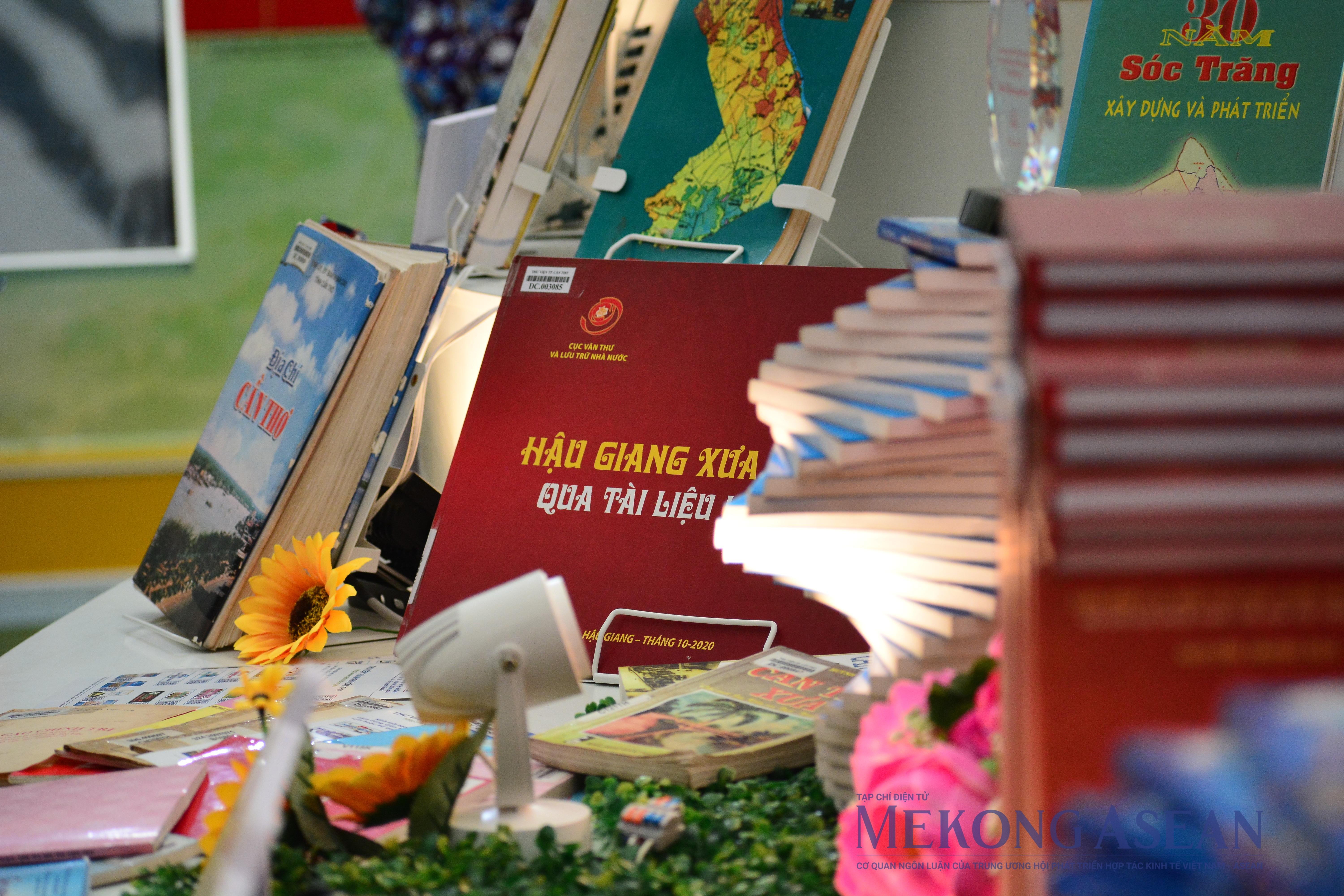 Ngân vang dáng hình sông nước miền Tây tại Triển lãm 80 năm đất nước