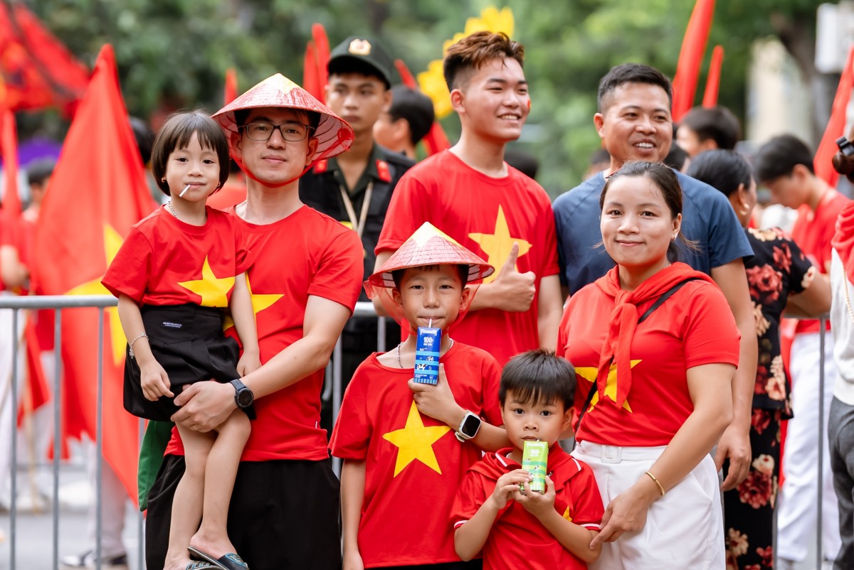 Vinamilk hòa nhịp cùng triệu trái tim mừng 80 năm Quốc khánh