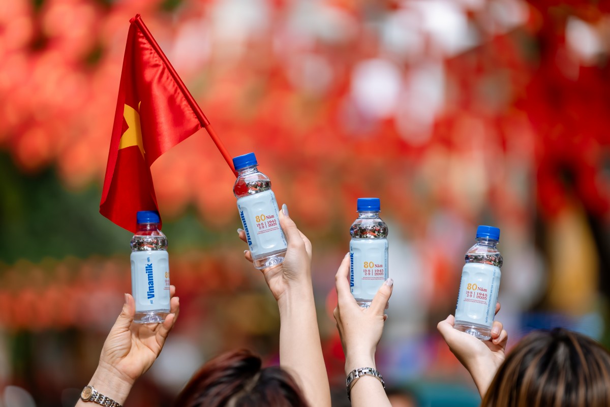 Vinamilk hòa nhịp cùng triệu trái tim mừng 80 năm Quốc khánh