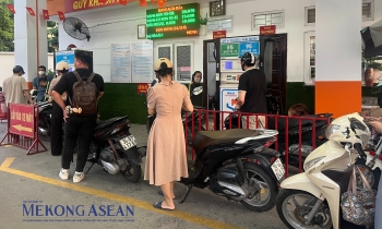 Giá xăng đồng loạt giảm nhẹ chưa tới 100 đồng/lít