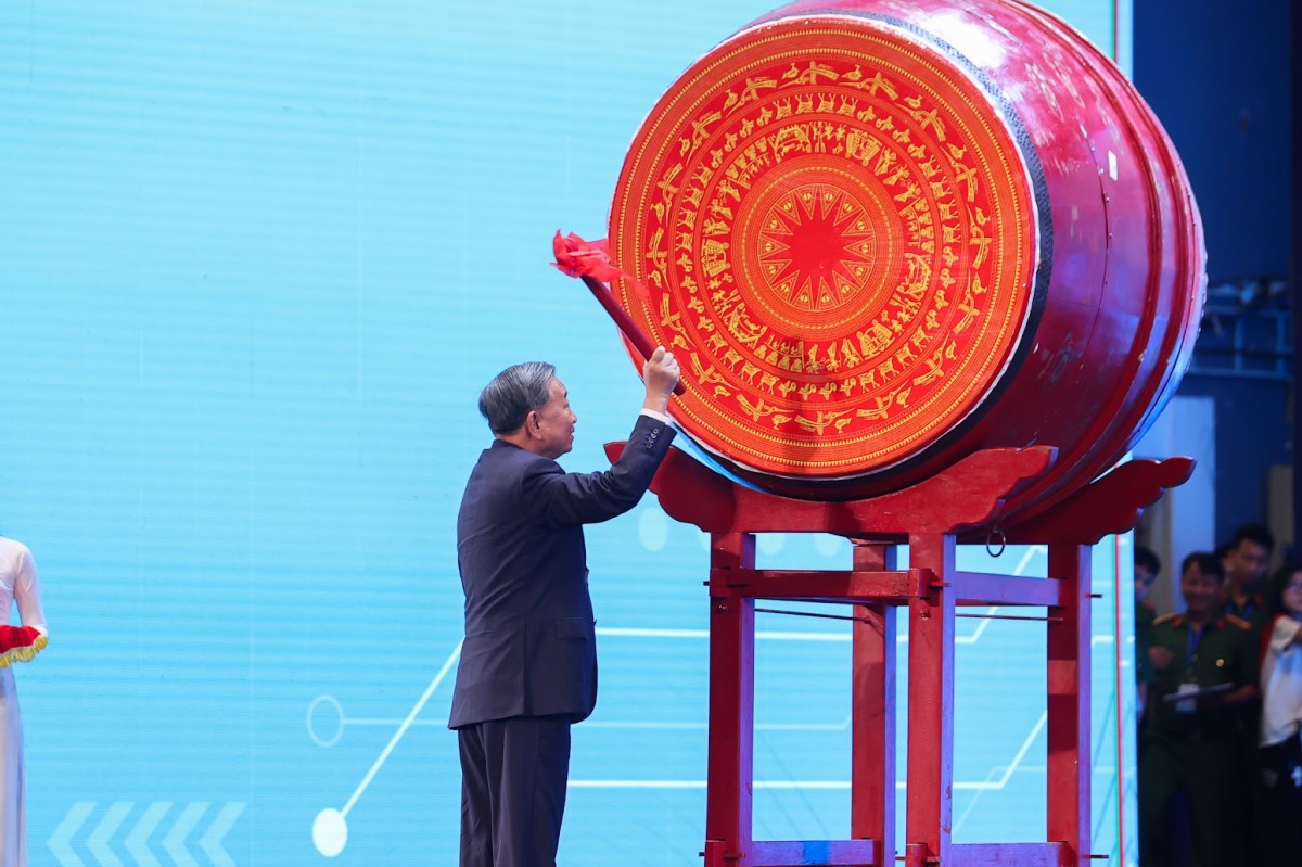 Tổng Bí thư: 'Xây dựng một nền giáo dục Việt Nam hiện đại - nhân văn - hội nhập'