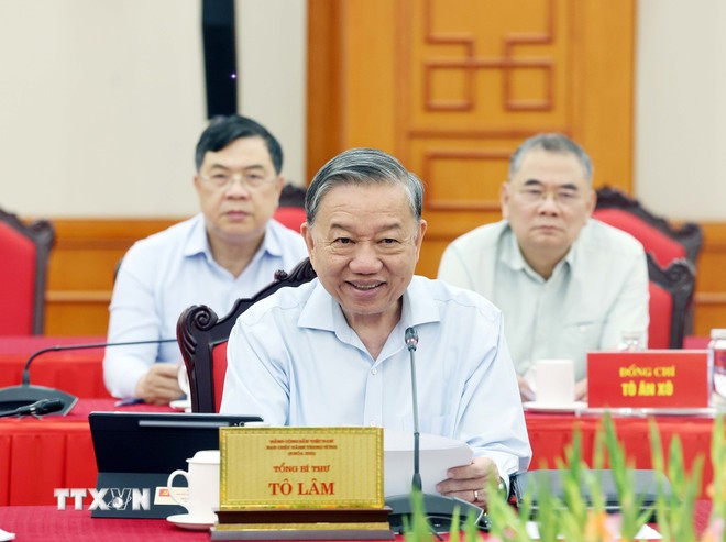 Bộ Chính trị cho ý kiến về công tác chuẩn bị Đại hội đại biểu Đảng bộ Công an Trung ương