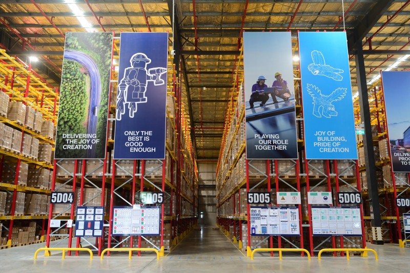 Hàng hóa của LEGO tại trung tâm này trước mắt sẽ được cung ứng đến các thị trường Úc, New Zealand, Malaysia, Singapore và Nhật Bản