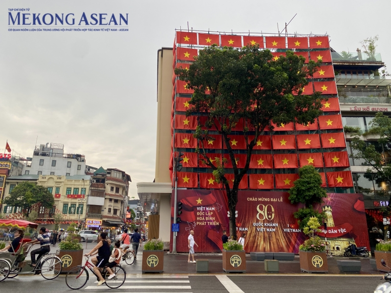 Diện mạo khoáng đạt của quảng trường Đông Kinh Nghĩa Thục sau cải tạo