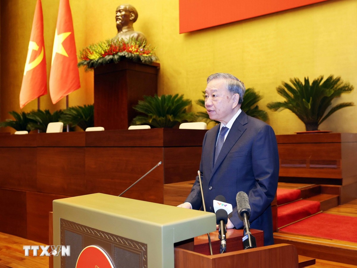 Tổng Bí thư: Triển khai đồng bộ 4 nghị quyết, tạo xung lực mới cho phát triển đất nước