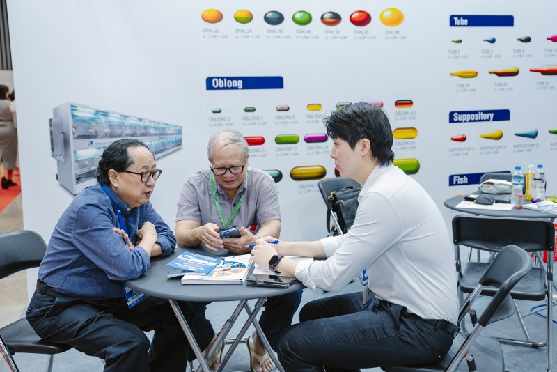 Vietnam Medipharm Expo 2025: Công nghệ y tế mới trong chăm sóc người cao tuổi