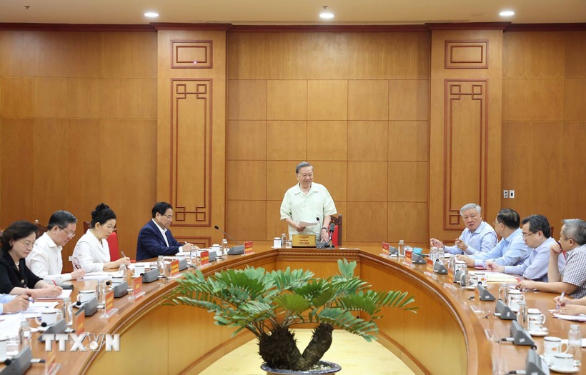 'Đô thị hiện đại là động lực phát triển, nông thôn giàu đẹp là hậu phương vững chắc'