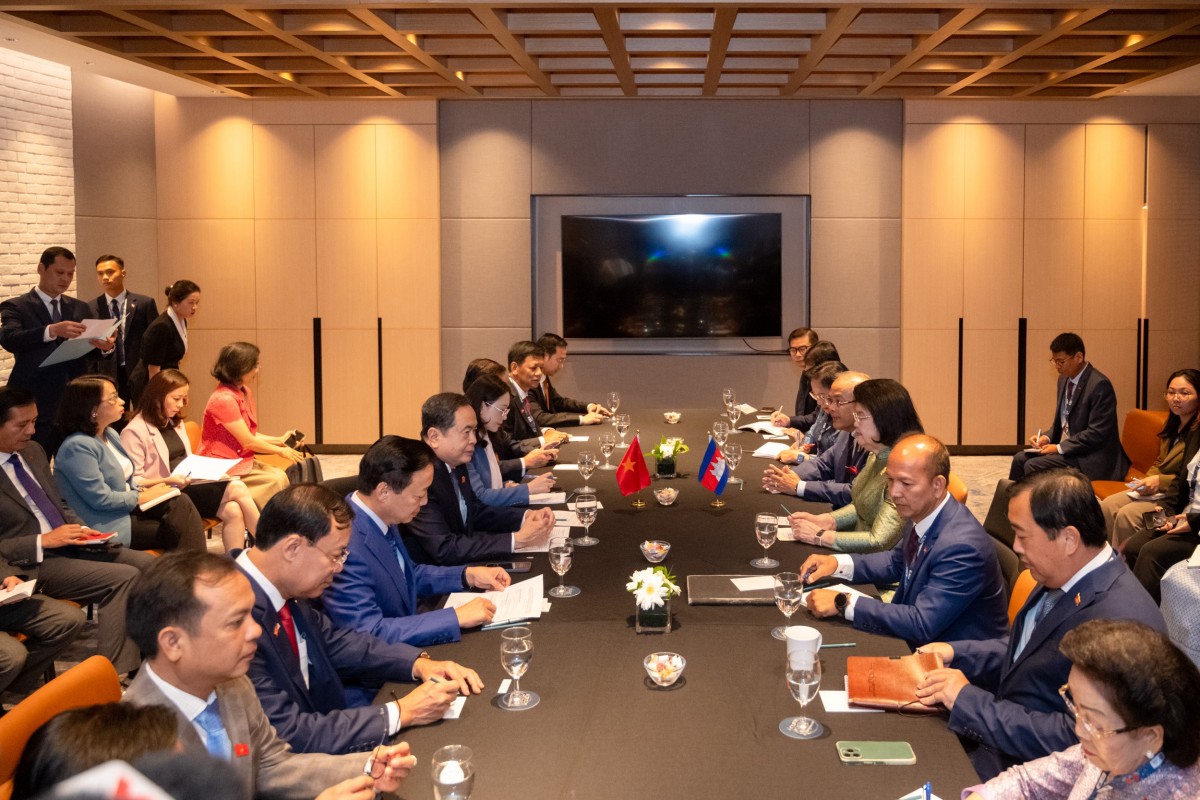 Chủ tịch Quốc hội gặp song phương lãnh đạo Campuchia và Timor-Leste