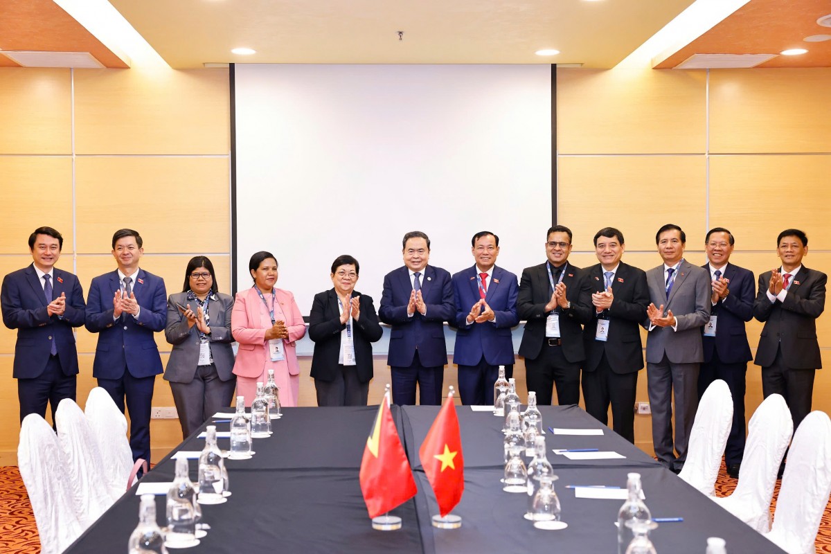 Chủ tịch Quốc hội gặp song phương lãnh đạo Campuchia và Timor-Leste