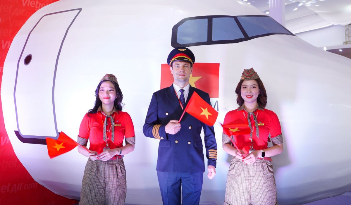Vietjet khẳng định bản lĩnh hàng không thế hệ mới tại Triển lãm 80 năm