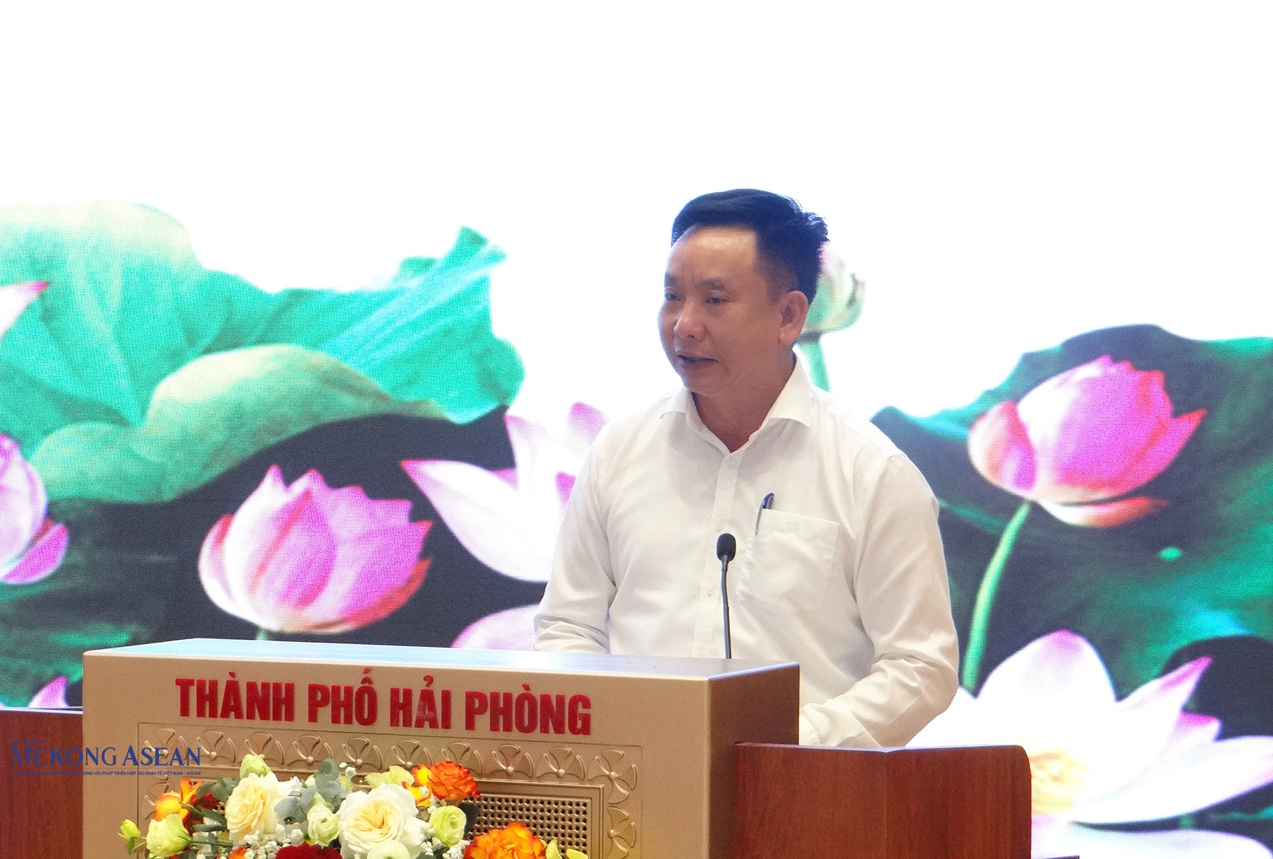 Phó Chủ tịch UBND thành phố Hải Phòng Trần Văn Quân phát biểu tại hội nghị.