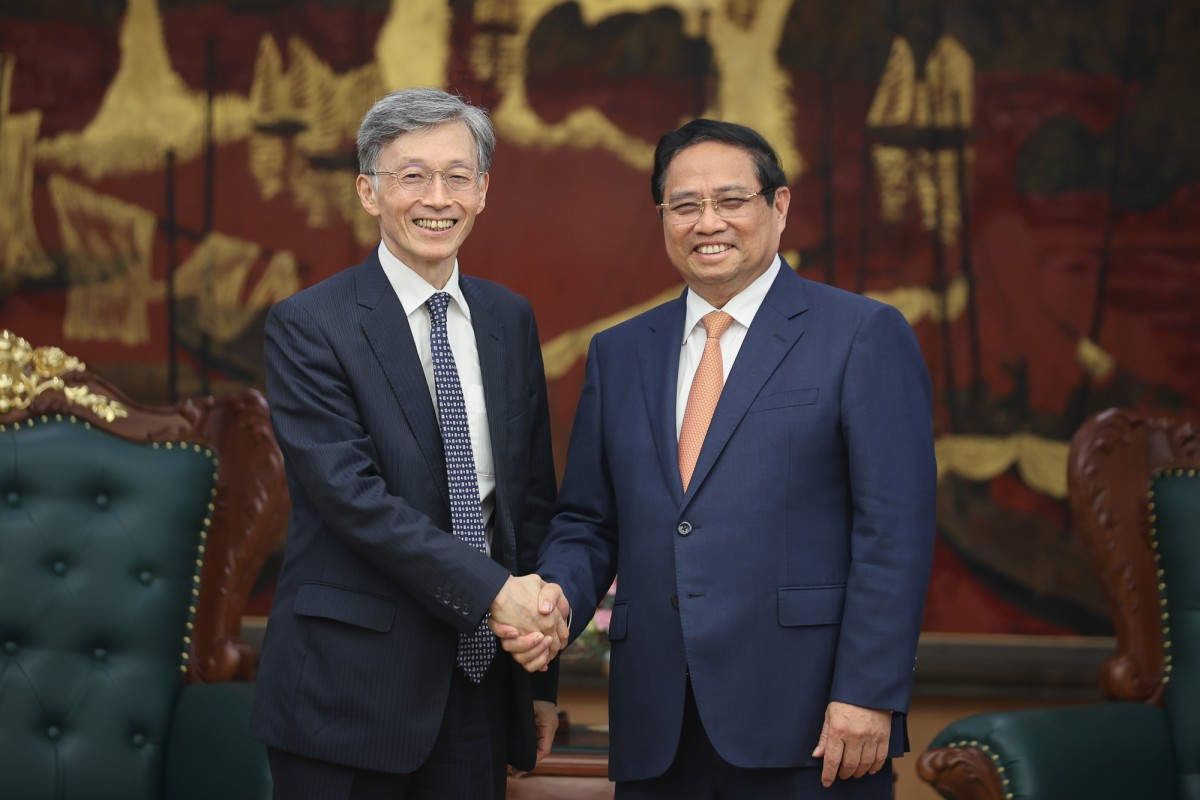 Thủ tướng Chính phủ Phạm Minh Chính đã tiếp Phó Tổng Giám đốc Quỹ Tiền tệ quốc tế (IMF) Kenji Okamura. Ảnh: VGP.