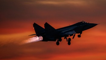 Tổng thống Czech kêu gọi bắn hạ máy bay Nga nếu vi phạm không phận