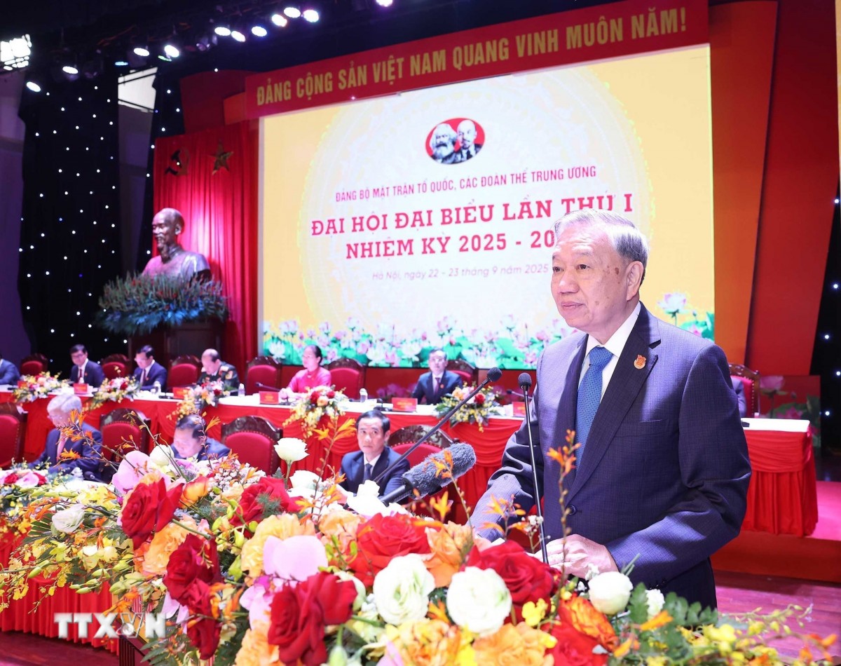 Tổng Bí thư Tô Lâm dự và phát biểu tại Đại hội đại biểu Đảng bộ Mặt trận Tổ quốc (MTTQ), các đoàn thể Trung ương lần thứ I, nhiệm kỳ 2025-2030. Ảnh: VGP