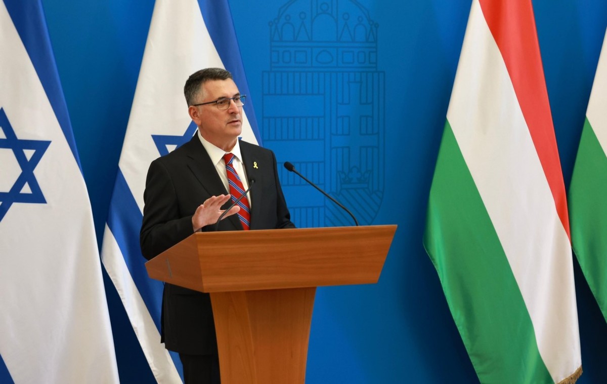 Ngoại trưởng Israel Gideon Saar tại Budapest (Hungary) ngày 8/9. Ảnh: X/@gidonsaar