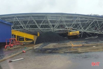 Khẩn trương hỗ trợ nhân dân, khắc phục thiệt hại sau bão số 10