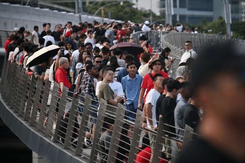 Dân số Singapore đạt mức cao kỷ lục, số người độc thân ngày càng tăng