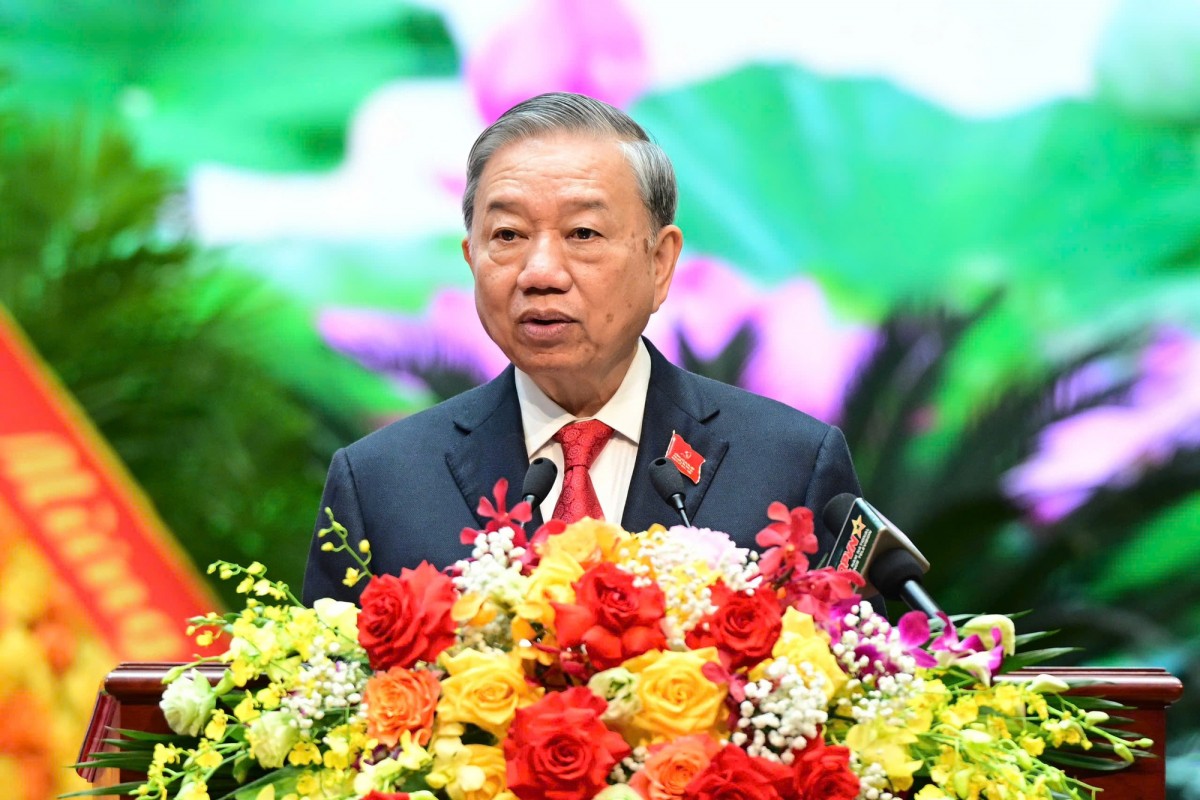 'Đẩy mạnh xây dựng quân đội nhân dân cách mạng, chính quy, tinh nhuệ, hiện đại'