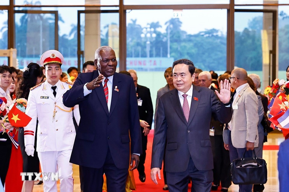 Chủ tịch Quốc hội Trần Thanh Mẫn chủ trì Lễ đón Chủ tịch Quốc hội Chính quyền nhân dân, Chủ tịch Hội đồng Nhà nước Cuba Esteban Lazo Hernández thăm chính thức Việt Nam.