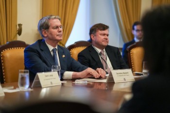 Bộ trưởng Mỹ cảnh báo tác động tiêu cực từ việc chính phủ đóng cửa