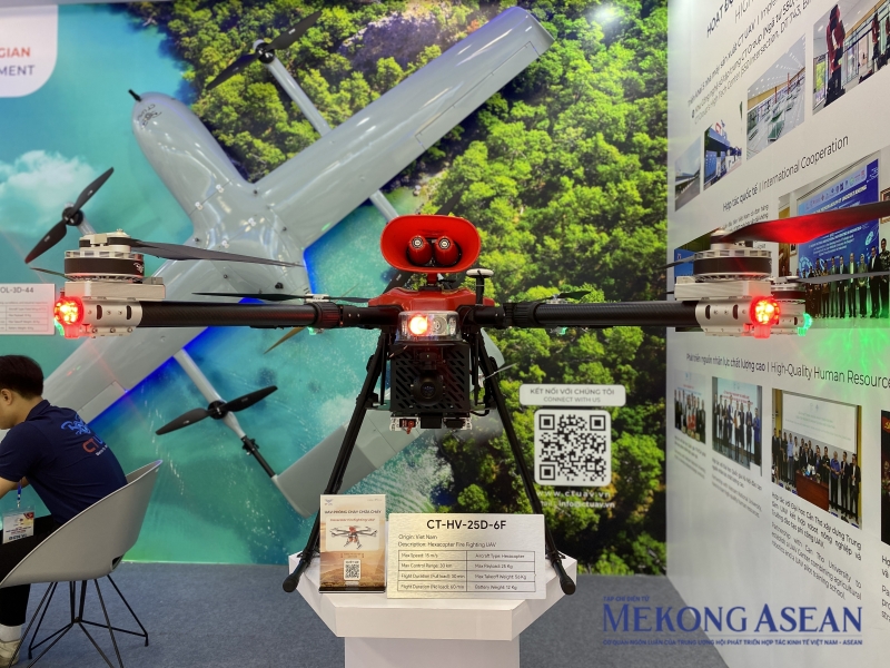 Robot, UAV, AI 'Make in Vietnam' quy tụ tại triển lãm VIIE 2025